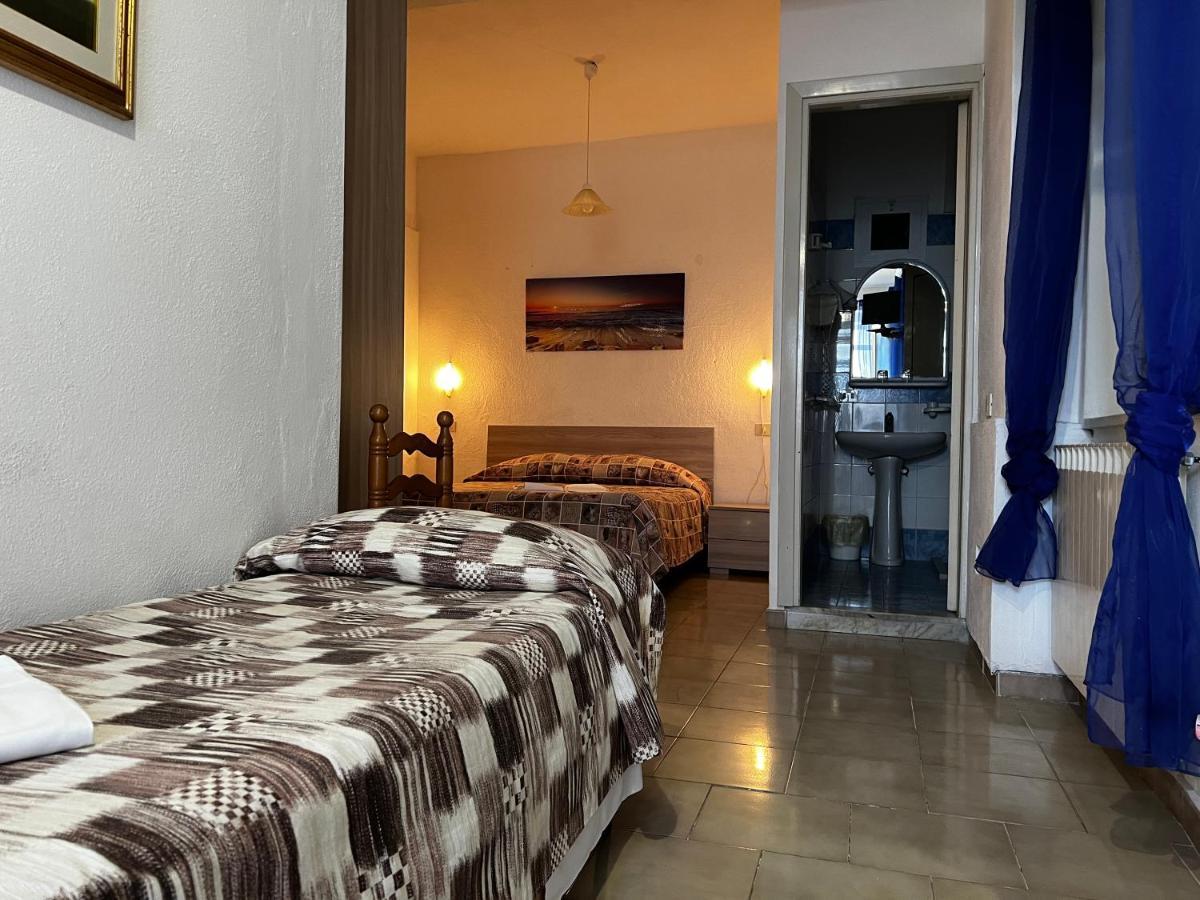 Hotel Villa Fiorentina Казамиччола-Терме Экстерьер фото