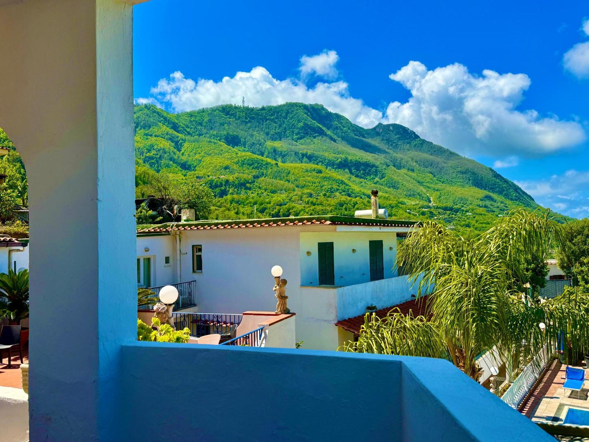 Hotel Villa Fiorentina Казамиччола-Терме Экстерьер фото