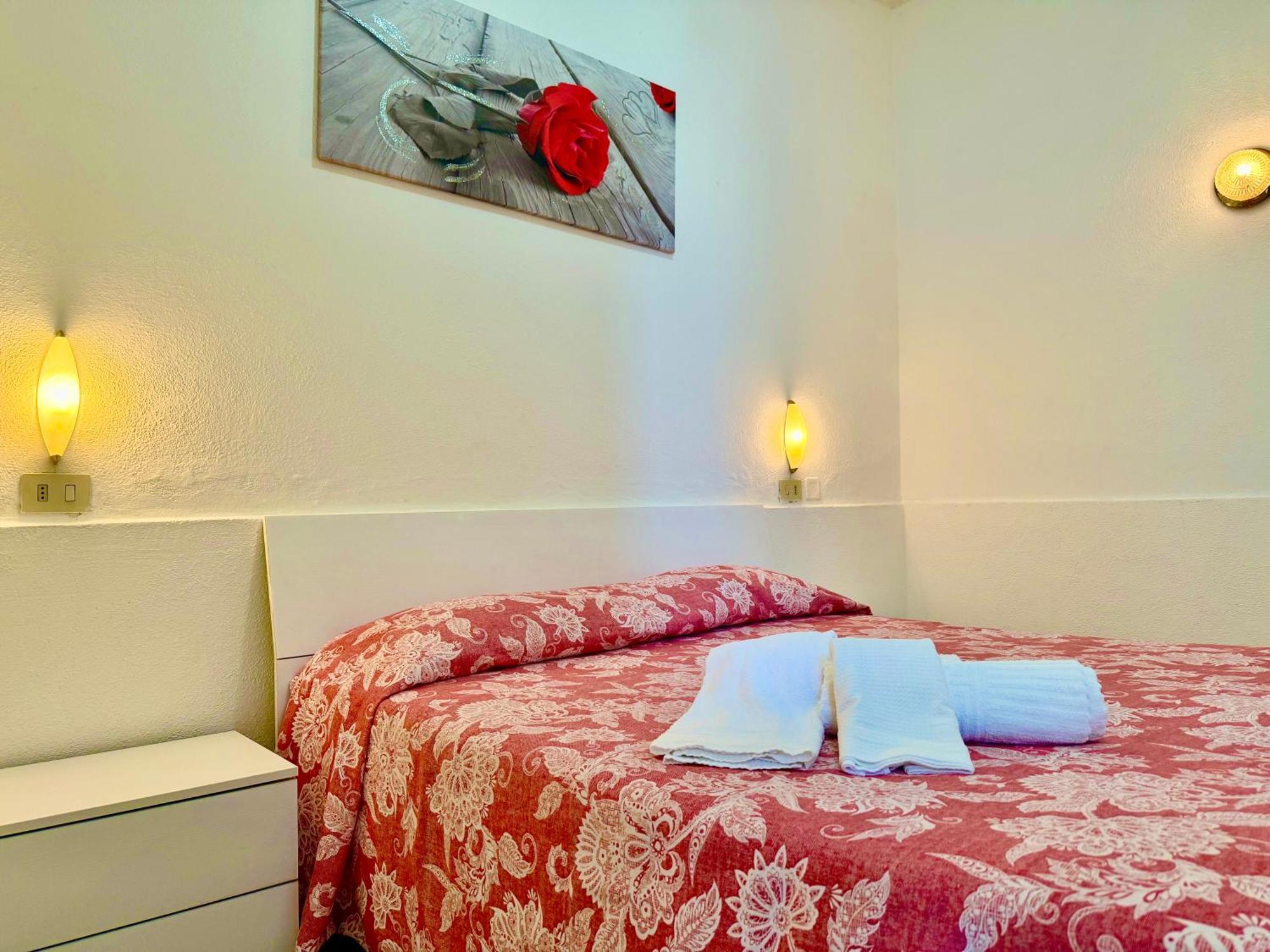 Hotel Villa Fiorentina Казамиччола-Терме Экстерьер фото